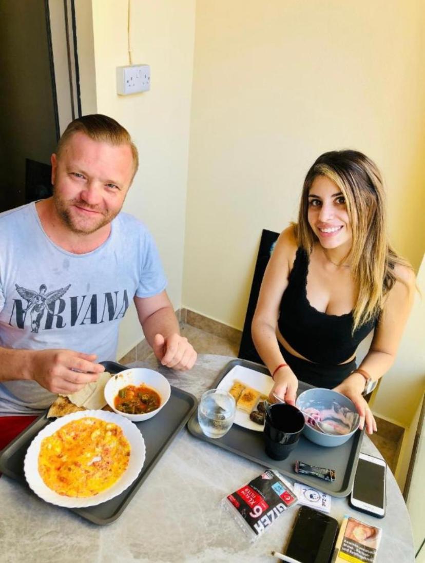 Dreams Beach Hostel Дубай Екстериор снимка